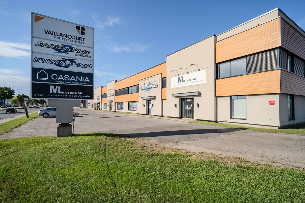 Jypack | 2499-2507 Boulevard des Récollets, Trois-Rivières
